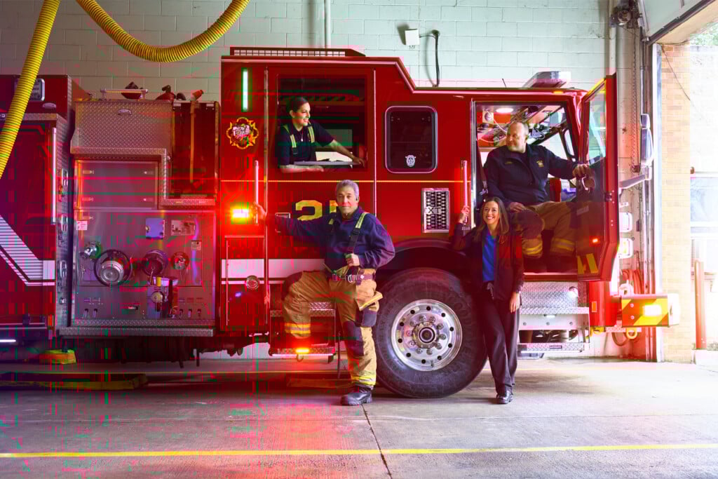 Dallas-Fire-Rescue-team-with-their-fire-truck-1024x683