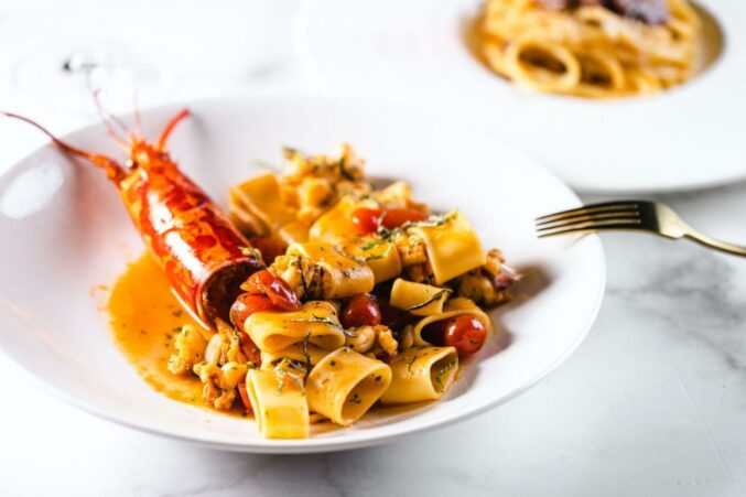 La-Stella_Kathy-Tran-677x451