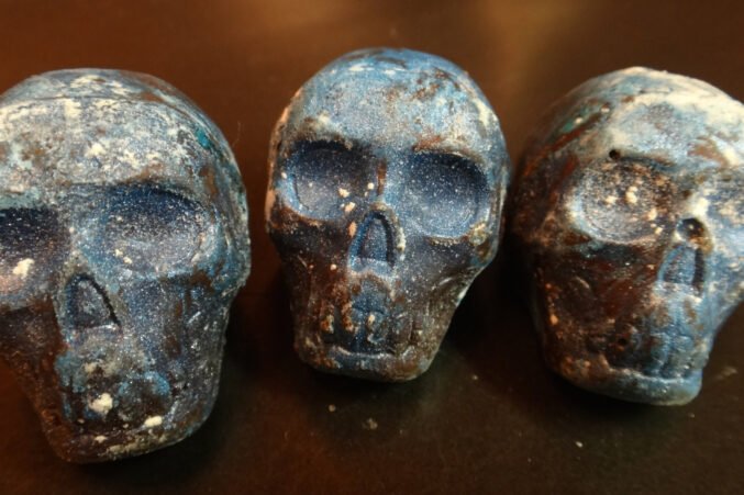 dude-sweet-chocolate-Foie-Gras-Bergamot-Caramel-Skulls-677x451