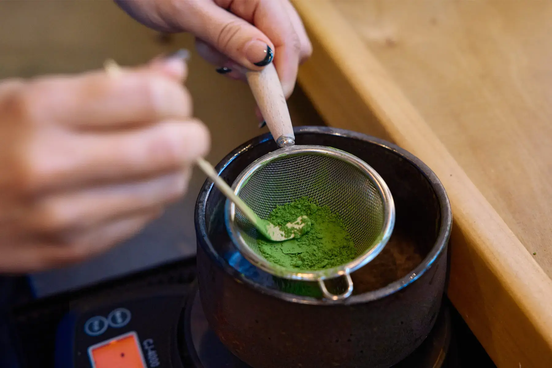 making-matcha-at-Kyoto